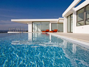 villa swimming-pool
